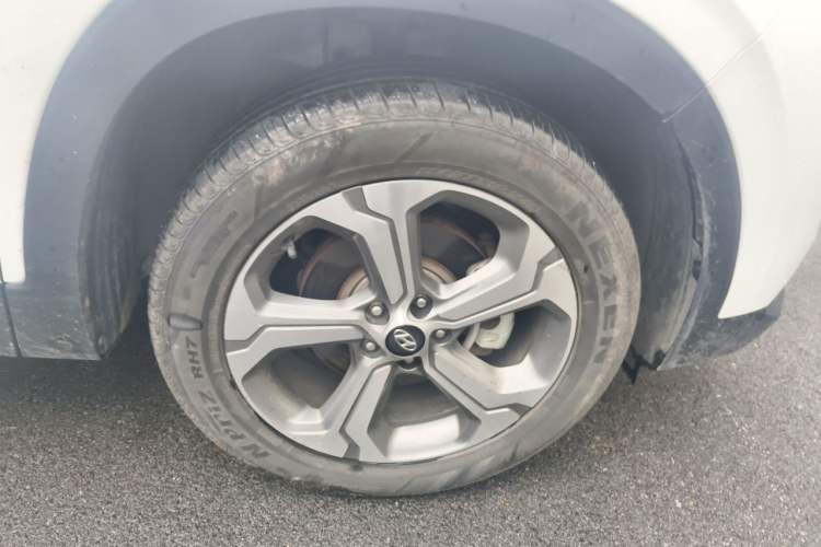 Used Hyundai Santa Fe 2020 380 TGDi Automatic Two-Wheel Drive GLS Luxury Edition Right Front Wheel Hub