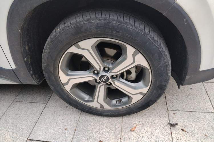 Used Hyundai Santa Fe 2020 380 TGDi Automatic Two-Wheel Drive GLS Luxury Edition Right Front Wheel Hub
