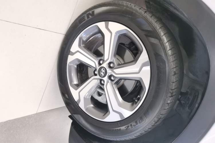 Used Hyundai Santa Fe 2020 380 TGDi Automatic Two-Wheel Drive GLS Luxury Edition Right Front Wheel Hub