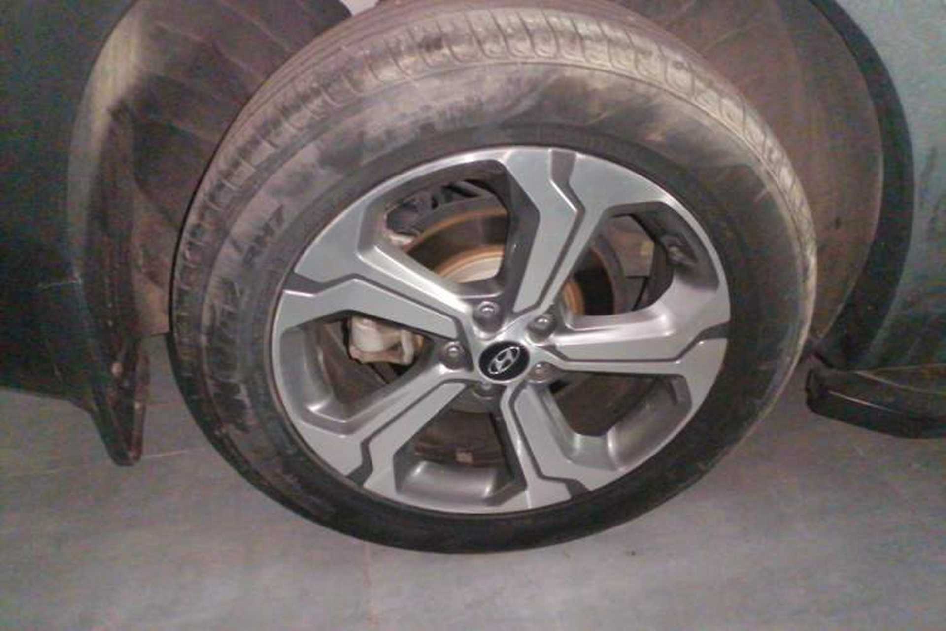 Used Hyundai Santa Fe 2020 380 TGDi Automatic Two-Wheel Drive GLS Luxury Edition Right Rear Wheel Hub