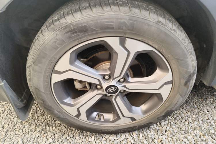 Used Hyundai Santa Fe 2020 380 TGDi Automatic Two-Wheel Drive GLS Luxury Edition Right Rear Wheel Hub