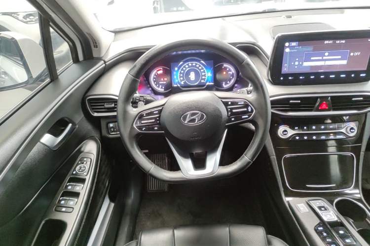 Used Hyundai Santa Fe 2020 380 TGDi Automatic Two-Wheel Drive GLS Luxury Edition Steering Wheel