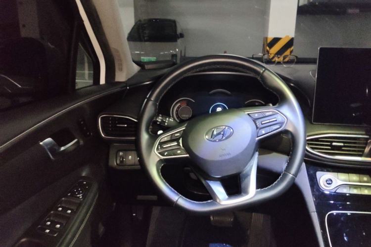 Used Hyundai Santa Fe 2020 380 TGDi Automatic Two-Wheel Drive DLX Prestige Edition PLUS Steering Wheel