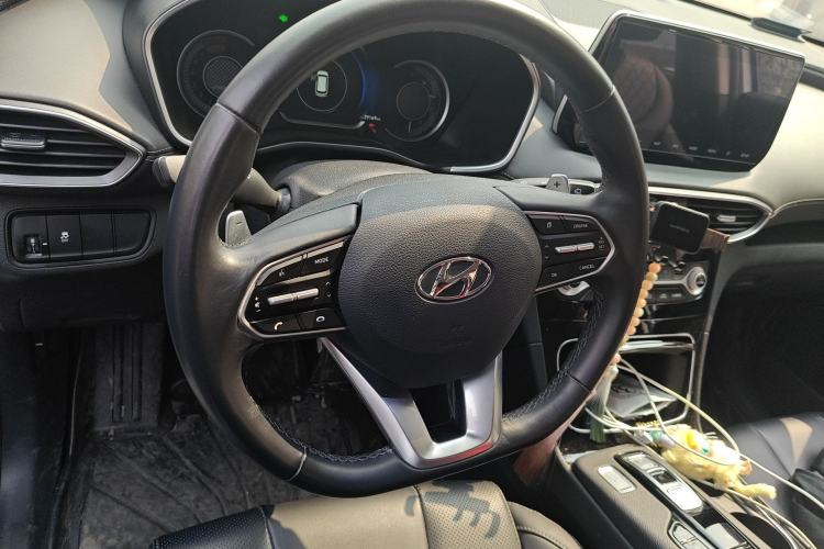 Used Hyundai Santa Fe 2020 380 TGDi Automatic Two-Wheel Drive GLS Luxury Edition Steering Wheel