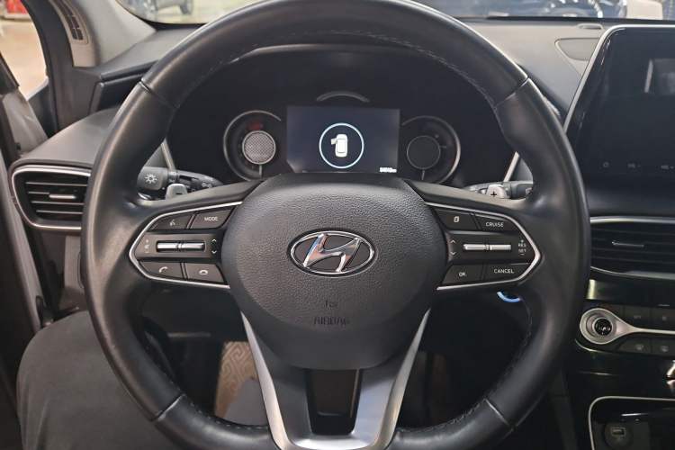Used Hyundai Santa Fe 2020 380 TGDi Automatic Two-Wheel Drive GLS Luxury Edition Steering Wheel