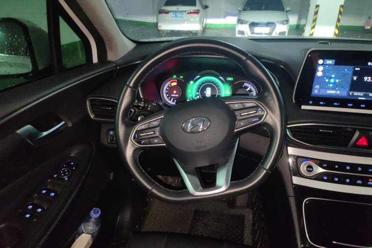 Used Hyundai Santa Fe 2020 380 TGDi Automatic Two-Wheel Drive GLS Luxury Edition Steering Wheel