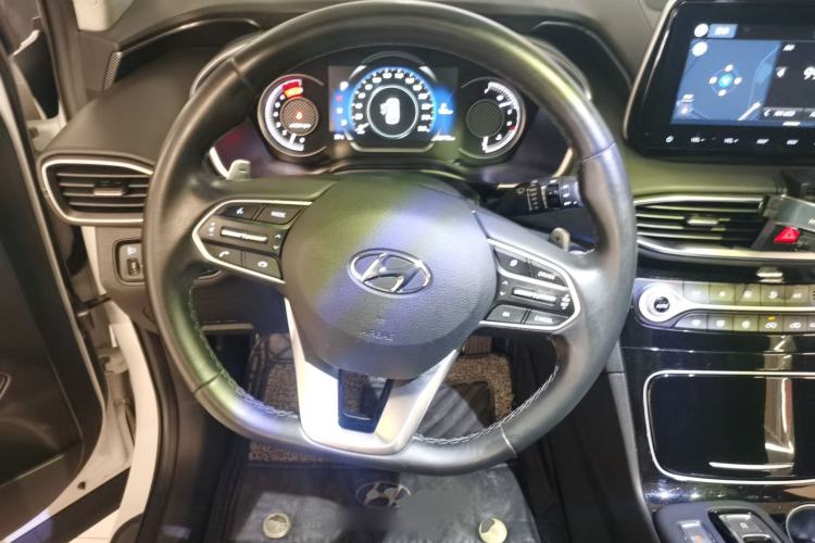 Used Hyundai Santa Fe 2020 380 TGDi Automatic Two-Wheel Drive GLS Luxury Edition Steering Wheel