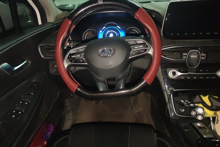 Used Hyundai Santa Fe 2020 380 TGDi Automatic Two-Wheel Drive GLS Luxury Edition Steering Wheel