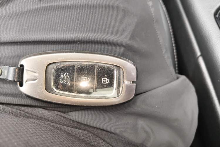 Used Hyundai Santa Fe 2020 380 TGDi Automatic Two-Wheel Drive GLS Luxury Edition Vehicle Key