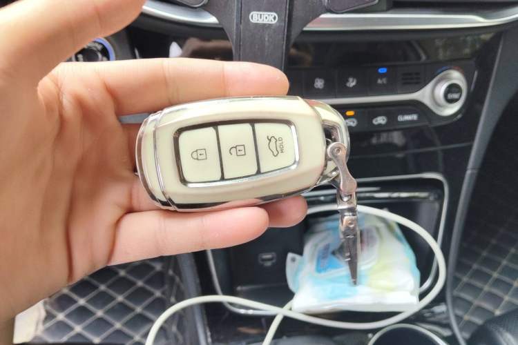 Used Hyundai Santa Fe 2020 380 TGDi Automatic Two-Wheel Drive GLS Luxury Edition Vehicle Key