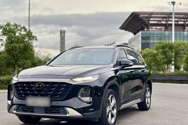 Used Hyundai Santa Fe 2023 Traveler 380T GDi Automatic Two-Wheel Drive GLX Elite Edition