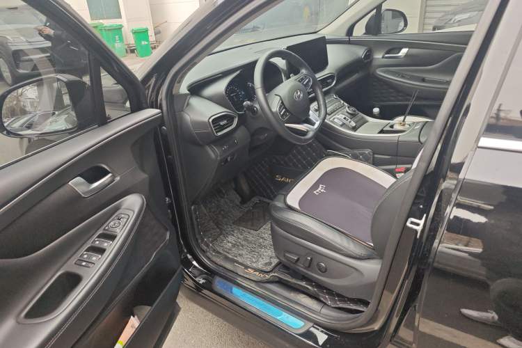 Used Hyundai Santa Fe 2023 Traveler 380T GDi Automatic Two-Wheel Drive GLX Elite Edition Driver Seat