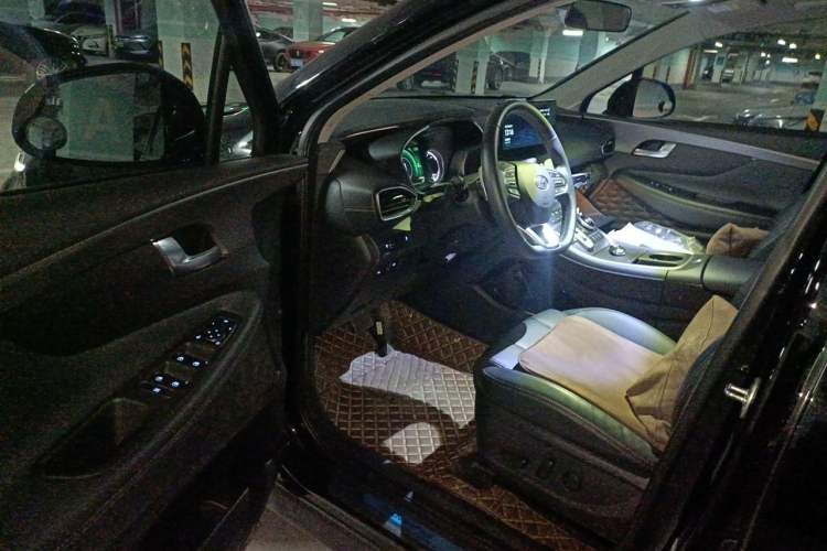 Used Hyundai Santa Fe 2023 Traveler 380T GDi Automatic Two-Wheel Drive GLX Elite Edition Driver Seat