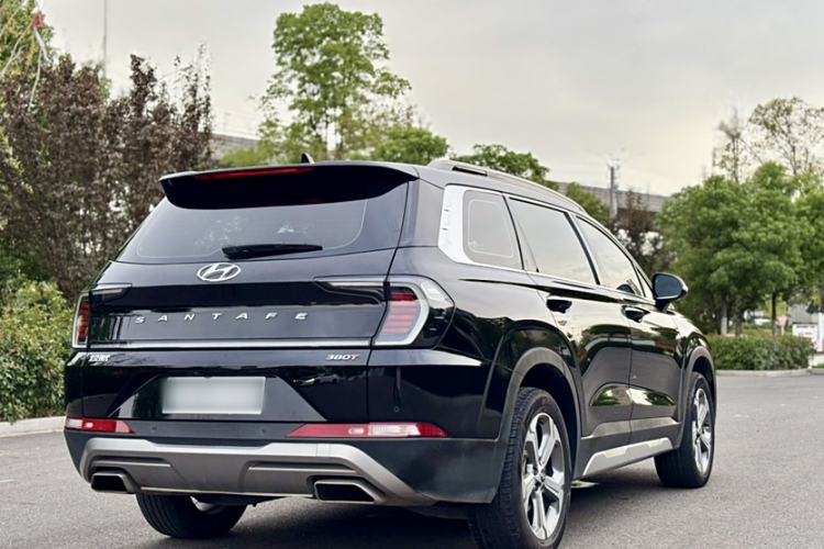 Used Hyundai Santa Fe 2023 Traveler 380T GDi Automatic Two-Wheel Drive GLX Elite Edition Exterior 6