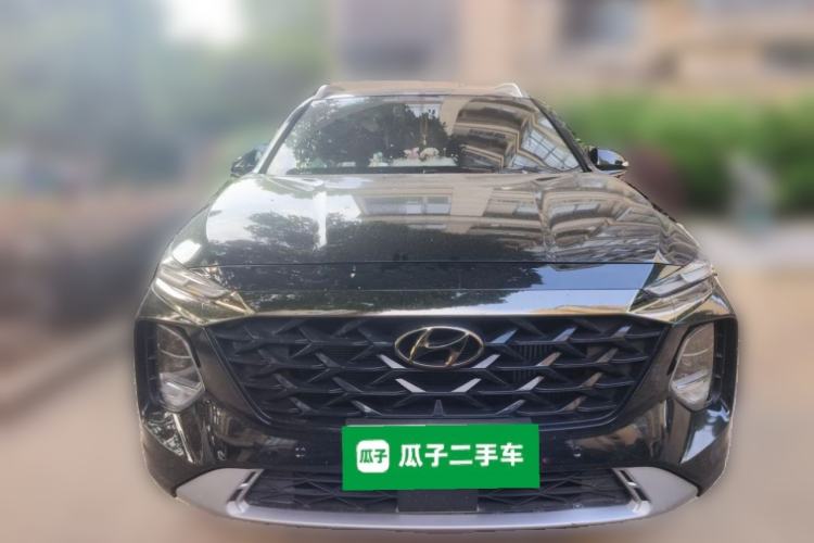 Used Hyundai Santa Fe 2023 Traveler 380T GDi Automatic Two-Wheel Drive GLX Elite Edition Front