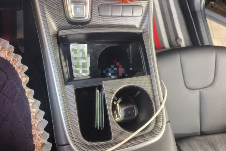 Used Hyundai Santa Fe 2023 Traveler 380T GDi Automatic Two-Wheel Drive GLX Elite Edition Gear Lever