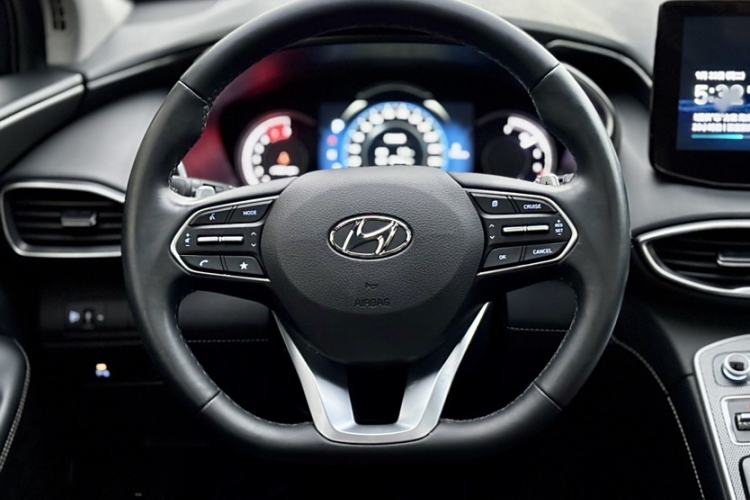 Used Hyundai Santa Fe 2023 Traveler 380T GDi Automatic Two-Wheel Drive GLX Elite Edition Interior 3