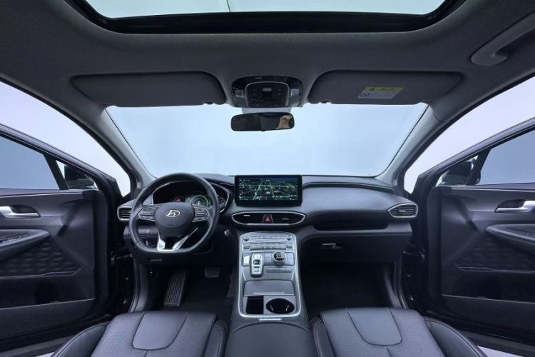 Used Hyundai Santa Fe 2023 Traveler 380T GDi Automatic All-Wheel Drive GLX HTRAC Elite Edition Interior 6