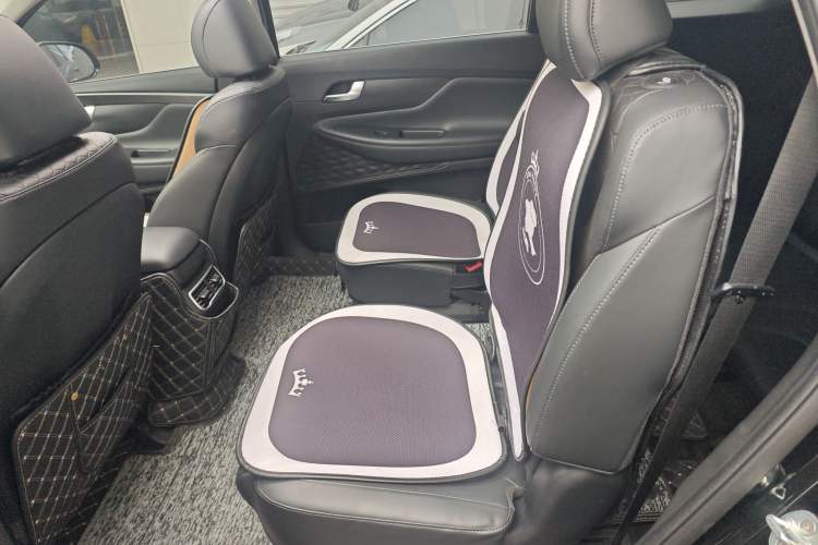 Used Hyundai Santa Fe 2023 Traveler 380T GDi Automatic Two-Wheel Drive GLX Elite Edition Left Rear Seat