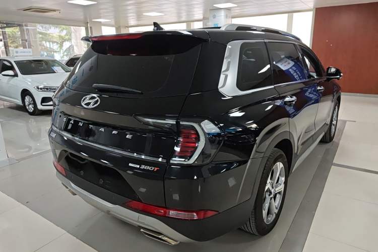 Used Hyundai Santa Fe 2023 Traveler 380T GDi Automatic All-Wheel Drive GLX HTRAC Elite Edition Rear Right 45 Deg