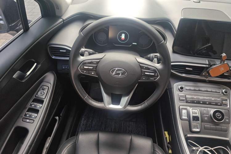 Used Hyundai Santa Fe 2023 Traveler 380T GDi Automatic Two-Wheel Drive GLX Elite Edition Steering Wheel