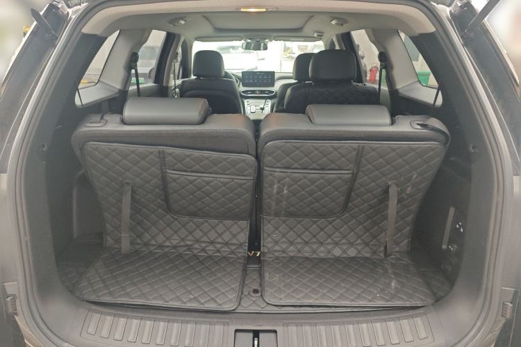 Used Hyundai Santa Fe 2023 Traveler 380T GDi Automatic Two-Wheel Drive GLX Elite Edition Trunk
