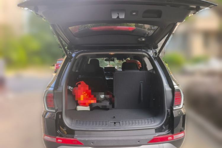 Used Hyundai Santa Fe 2023 Traveler 380T GDi Automatic Two-Wheel Drive GLX Elite Edition Trunk