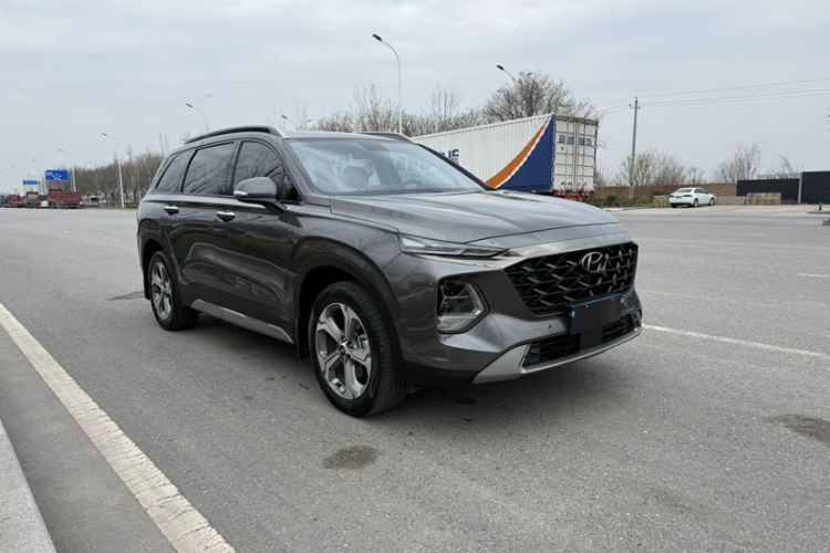 Used Hyundai Santa Fe 2023 Traveler 380T GDi Automatic Two-Wheel Drive GLX Elite Edition Exterior 3