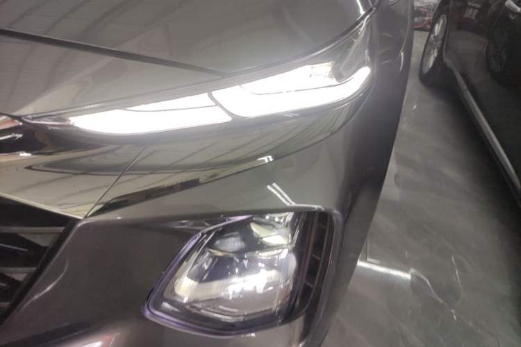 Used Hyundai Santa Fe 2023 Traveler 380T GDi Automatic Two-Wheel Drive GLX Elite Edition Left Front Headlight