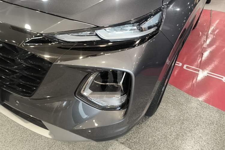 Used Hyundai Santa Fe 2023 Traveler 380T GDi Automatic Two-Wheel Drive GLX Elite Edition Left Front Headlight
