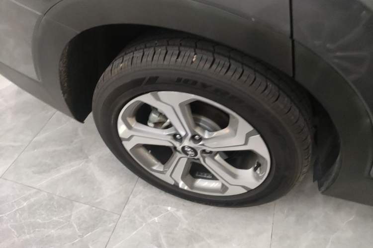 Used Hyundai Santa Fe 2023 Traveler 380T GDi Automatic Two-Wheel Drive GLX Elite Edition Right Rear Wheel Hub