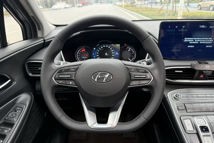 Used Hyundai Santa Fe 2023 Traveler 380T GDi Automatic Two-Wheel Drive GLX Elite Edition Steering Wheel