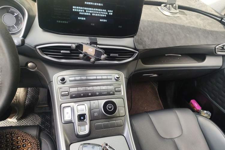 Used Hyundai Santa Fe 2023 Traveler 380T GDi Automatic Two-Wheel Drive GLX Elite Edition Audio And AC Panel