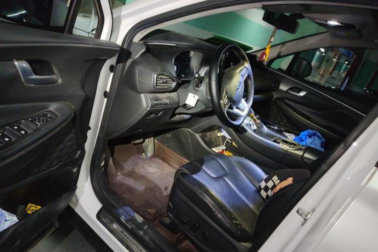 Used Hyundai Santa Fe 2023 Traveler 380T GDi Automatic Two-Wheel Drive GLX Elite Edition Driver Seat