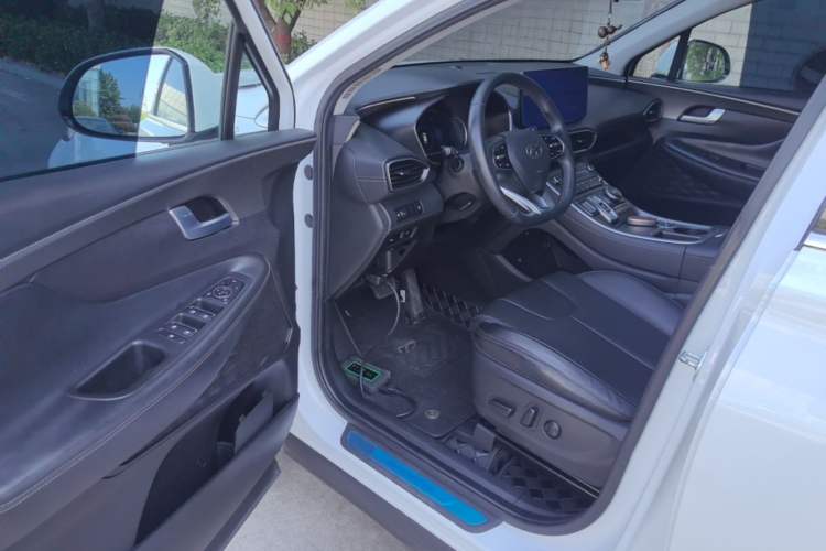Used Hyundai Santa Fe 2023 Traveler 380T GDi Automatic Two-Wheel Drive GLX Elite Edition Driver Seat