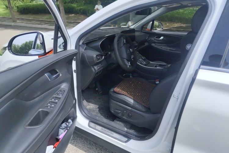 Used Hyundai Santa Fe 2023 Traveler 380T GDi Automatic Two-Wheel Drive GLX Elite Edition Driver Seat