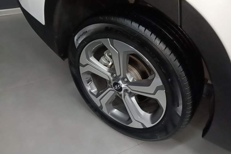 Used Hyundai Santa Fe 2023 Traveler 380T GDi Automatic Two-Wheel Drive GLX Elite Edition Exterior 5