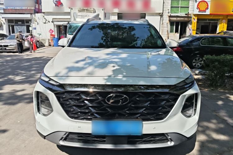 Used Hyundai Santa Fe 2023 Traveler 380T GDi Automatic Two-Wheel Drive GLX Elite Edition Front