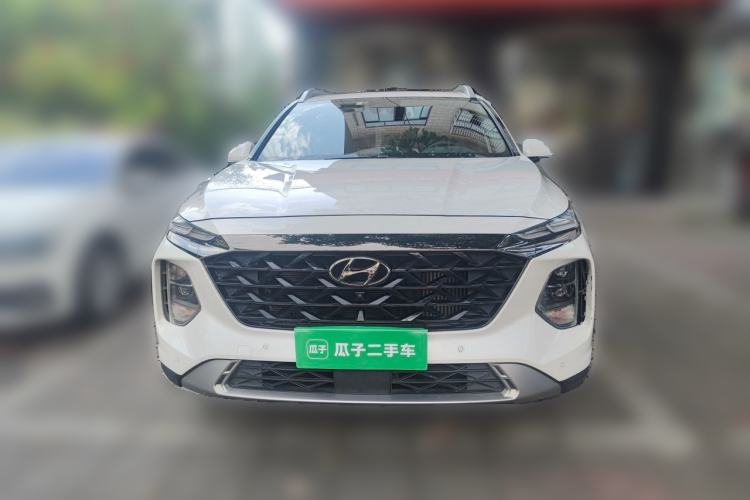 Used Hyundai Santa Fe 2023 Traveler 380T GDi Automatic All-Wheel Drive LUX HTRAC Prestige Edition Front