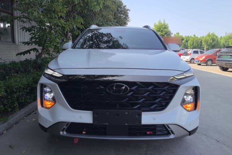 Used Hyundai Santa Fe 2023 Traveler 380T GDi Automatic Two-Wheel Drive GLX Elite Edition Front
