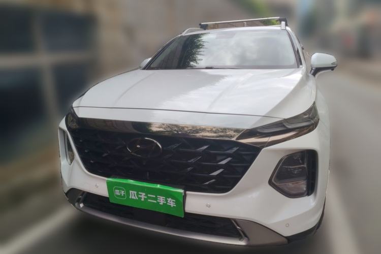 Used Hyundai Santa Fe 2023 Traveler 380T GDi Automatic Two-Wheel Drive GLX Elite Edition Front