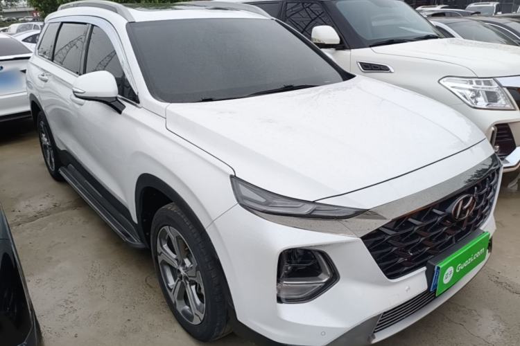 Used Hyundai Santa Fe 2023 Traveler 380T GDi Automatic All-Wheel Drive GLX HTRAC Elite Edition Front Right 45 Deg