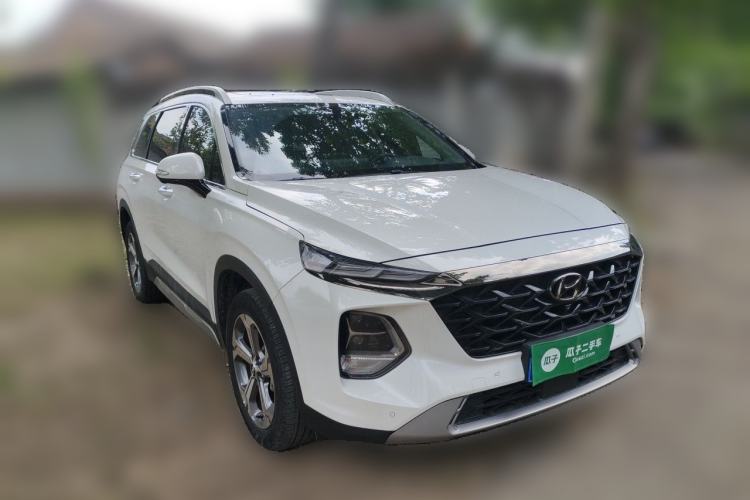 Used Hyundai Santa Fe 2023 Traveler 380T GDi Automatic All-Wheel Drive LUX HTRAC Prestige Edition Front Right 45 Deg