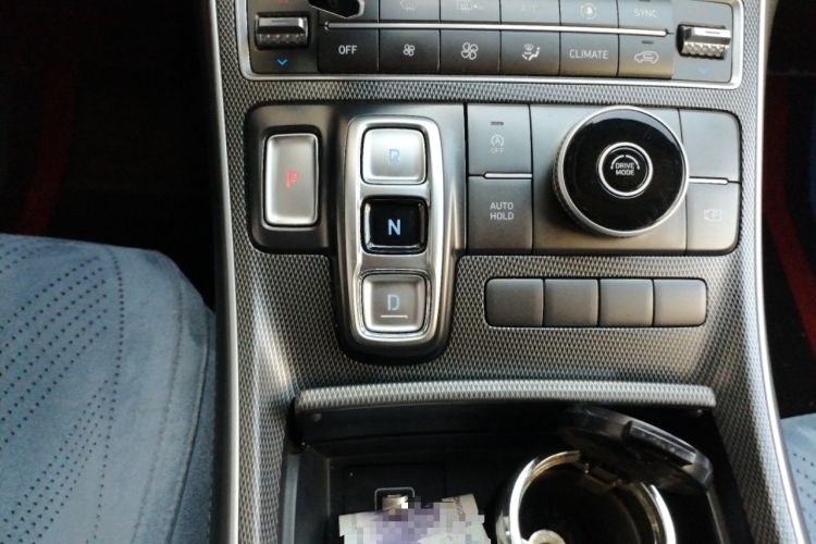 Used Hyundai Santa Fe 2023 Traveler 380T GDi Automatic Two-Wheel Drive GLX Elite Edition Gear Lever