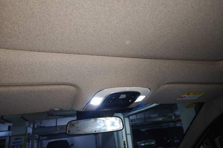 Used Hyundai Santa Fe 2023 Traveler 380T GDi Automatic All-Wheel Drive GLX HTRAC Elite Edition Headliner