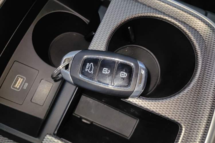 Used Hyundai Santa Fe 2023 Traveler 380T GDi Automatic All-Wheel Drive GLX HTRAC Elite Edition Interior 1