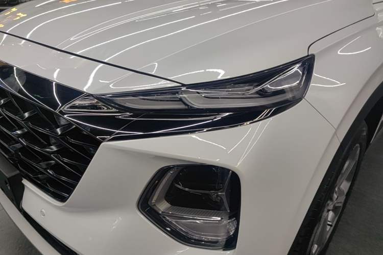 Used Hyundai Santa Fe 2023 Traveler 380T GDi Automatic All-Wheel Drive GLX HTRAC Elite Edition Left Front Headlight