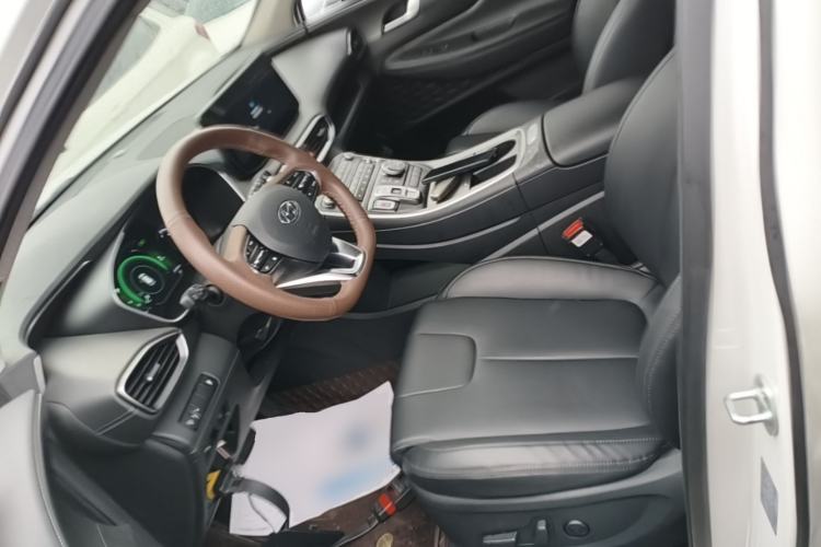 Used Hyundai Santa Fe 2023 Traveler 380T GDi Automatic All-Wheel Drive GLX HTRAC Elite Edition Left Front Seat