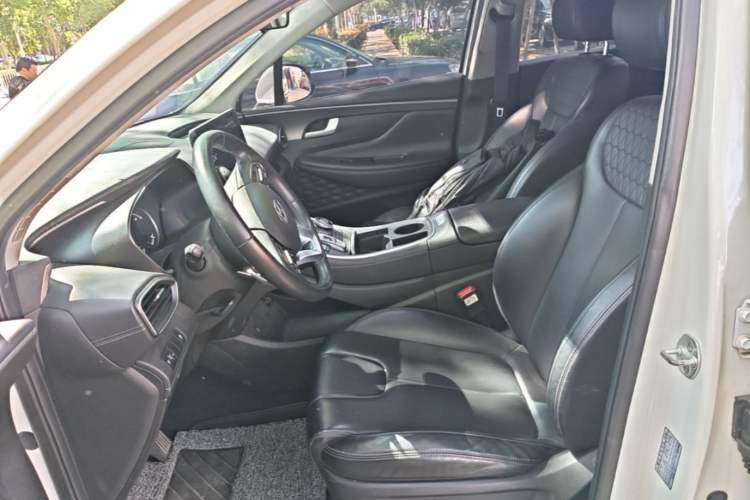 Used Hyundai Santa Fe 2023 Traveler 380T GDi Automatic Two-Wheel Drive GLX Elite Edition Left Front Seat