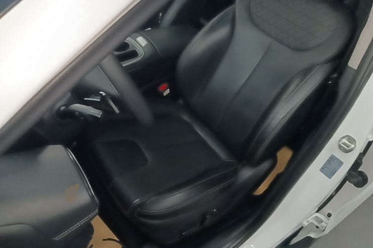 Used Hyundai Santa Fe 2023 Traveler 380T GDi Automatic Two-Wheel Drive GLX Elite Edition Left Front Seat